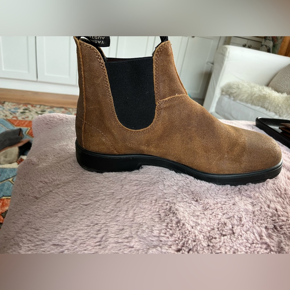 Blundstone boots men’s size 10